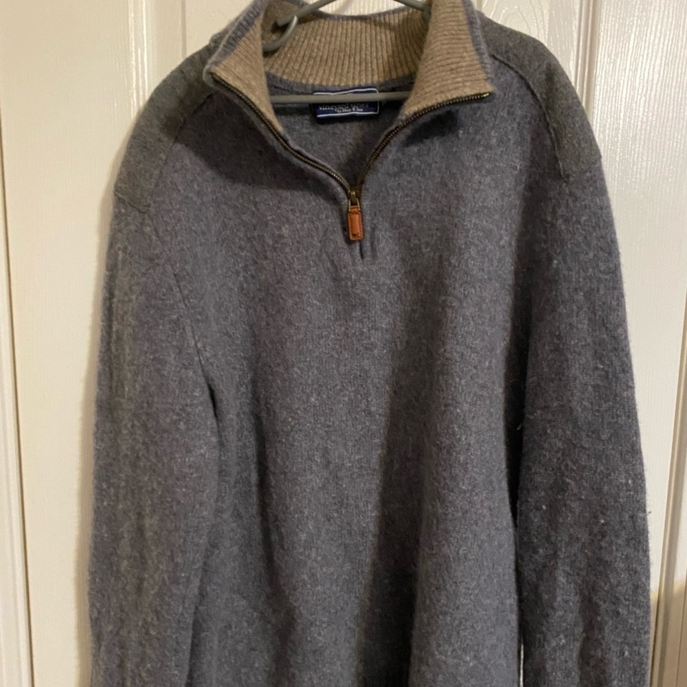 Vineyard Vines Men's Felt Shoulder 1/4 Zip Pullover Sweater